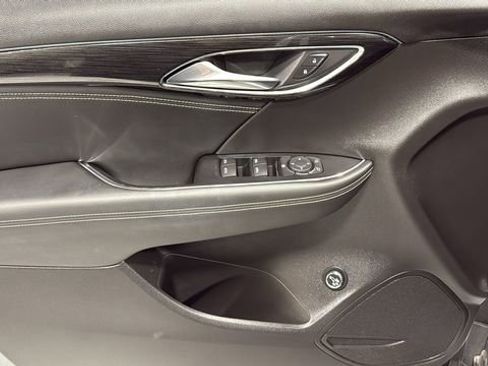 Used 2022 Buick Envision Preferred image 11