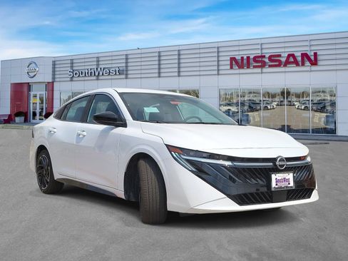 New 2027 Nissan Sentra SR w/ Floor Mat Package FWD image 3