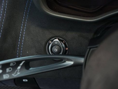 Used 2020 McLaren 600LT Spider RWD image 28