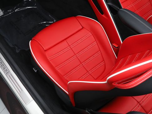 Certified 2025 Ferrari Roma Spider RWD image 27