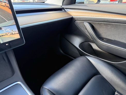 Used 2021 Tesla Model 3 Standard Range Plus RWD image 14