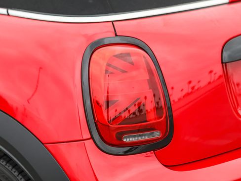 Used 2023 MINI Cooper S FWD image 9