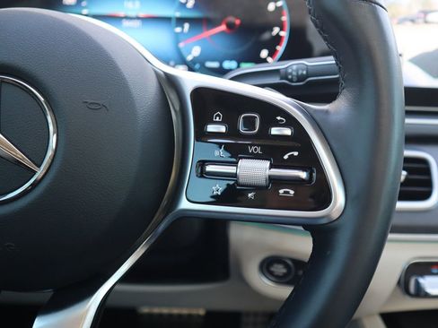 Certified 2023 Mercedes-Benz GLS 450 4MATIC image 22