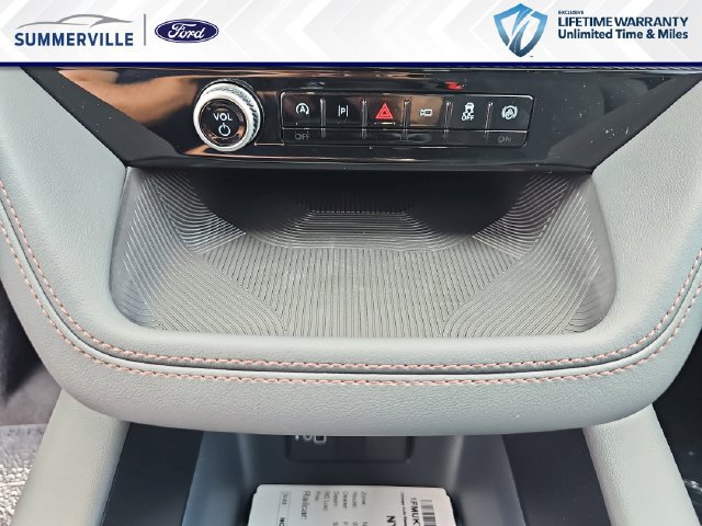 New 2026 Ford Explorer Active RWD image 29