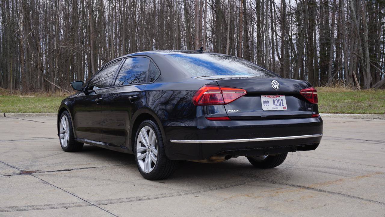 Used 2019 Volkswagen Passat 2.0T Wolfsburg FWD image 3
