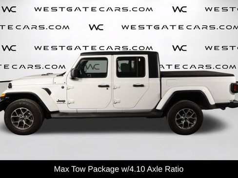 Used 2024 Jeep Gladiator Sport AWD/4WD image 5