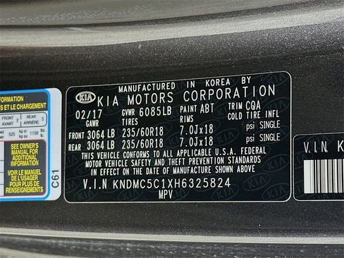 Used 2017 Kia Sedona SX image 27