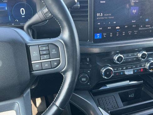 Used 2024 Ford F250 Lariat w/ Sport Appearance Package AWD/4WD image 14