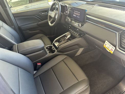 New 2026 GMC Canyon Elevation w/ Convenience Package image 30