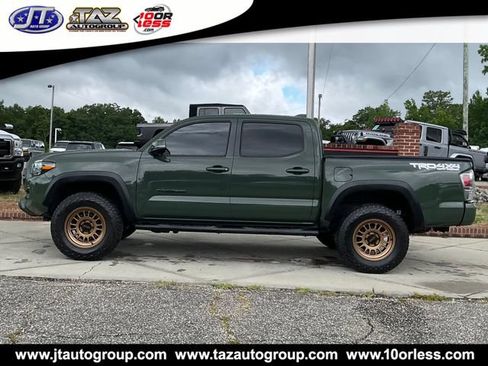 Used 2021 Toyota Tacoma TRD Off-Road w/ Technology Package AWD/4WD image 4