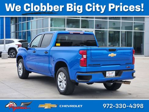 Used 2025 Chevrolet Silverado 1500 Custom RWD image 4