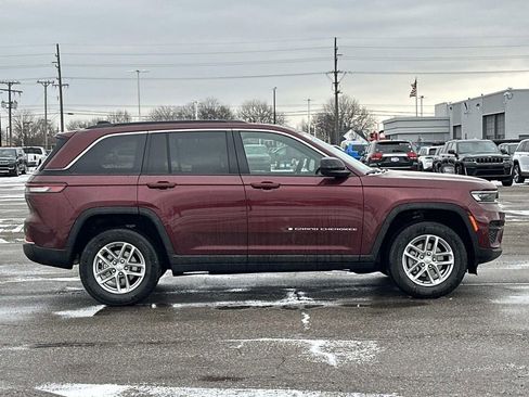 New 2026 Jeep Grand Cherokee Laredo X AWD/4WD image 2