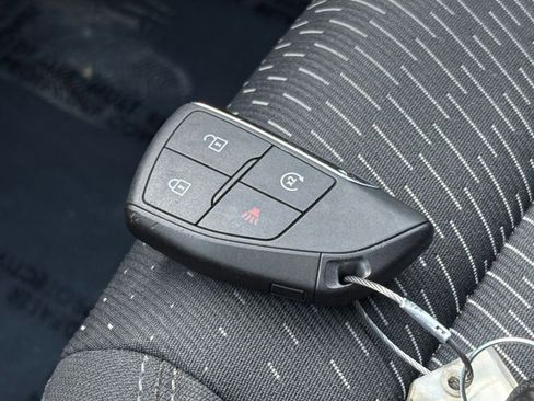 Used 2025 Chevrolet Equinox LT FWD image 21