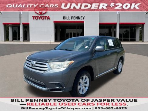 Used 2012 Toyota Highlander FWD image 1