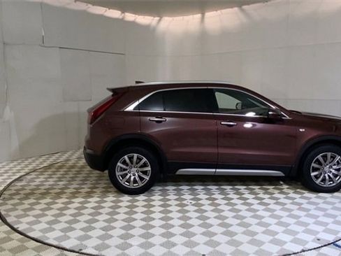 Used 2023 Cadillac XT4 Premium Luxury w/ Cold Weather Package image 9