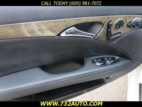 Used 2007 Mercedes-Benz E 350 4MATIC Sedan image 26