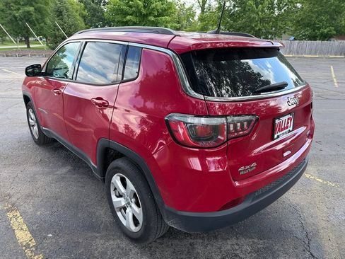 Used 2020 Jeep Compass Latitude w/ Cold Weather Group AWD/4WD image 7