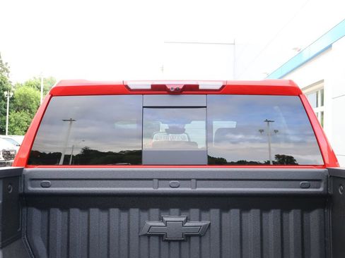 New 2026 Chevrolet Silverado 1500 ZR2 w/ Dark Appearance Package AWD/4WD image 38