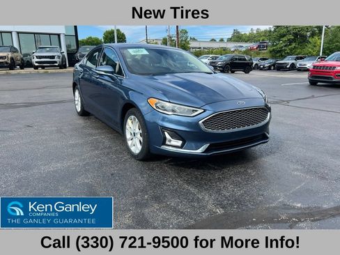 Used 2019 Ford Fusion Energi Titanium FWD image 3