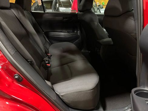 Used 2024 Toyota Corolla Cross LE image 32