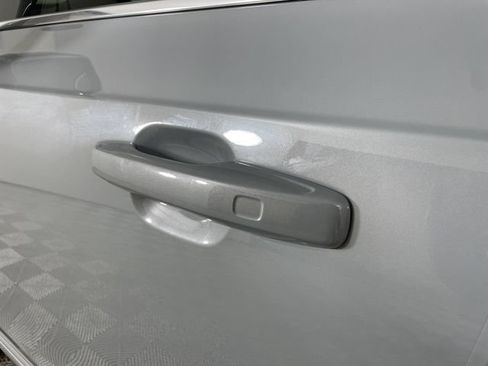 Certified 2025 Volvo XC90 T8 Plus w/ Protection Package Premier AWD/4WD image 21