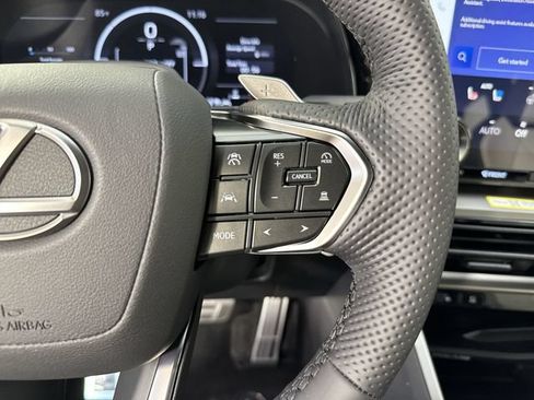 Used 2025 Lexus TX 500h AWD w/ Technology Package image 14
