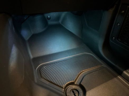 Used 2025 Ford Bronco Badlands AWD/4WD image 35