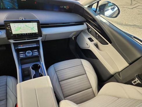 New 2026 Lincoln Nautilus Reserve w/ Jet Appearance Package image 12