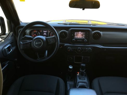 Used 2021 Jeep Wrangler Unlimited Sport AWD/4WD image 14
