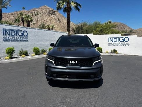 Used 2022 Kia Sorento SX FWD image 2