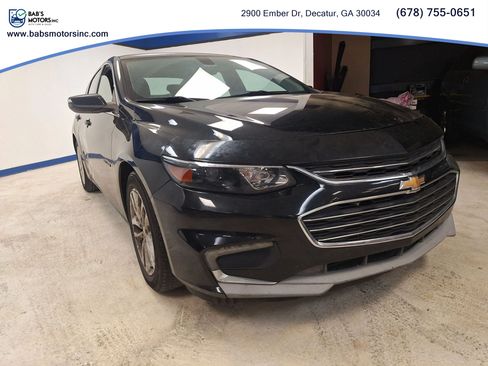Used 2018 Chevrolet Malibu LT FWD image 4