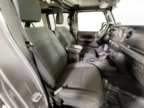 Used 2022 Jeep Wrangler Unlimited Sport image 24