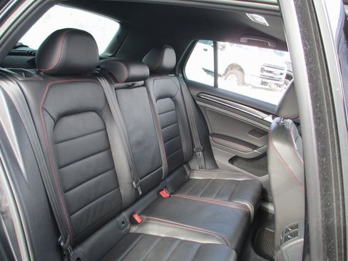 Used 2016 Volkswagen GTI Autobahn image 17