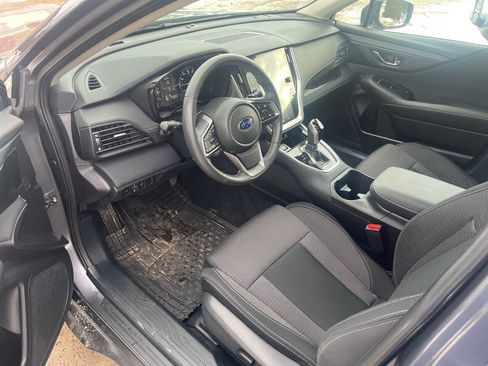 Used 2025 Subaru Outback Premium AWD/4WD image 6