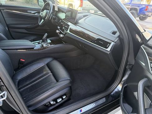 Used 2021 BMW M550i xDrive AWD/4WD image 28