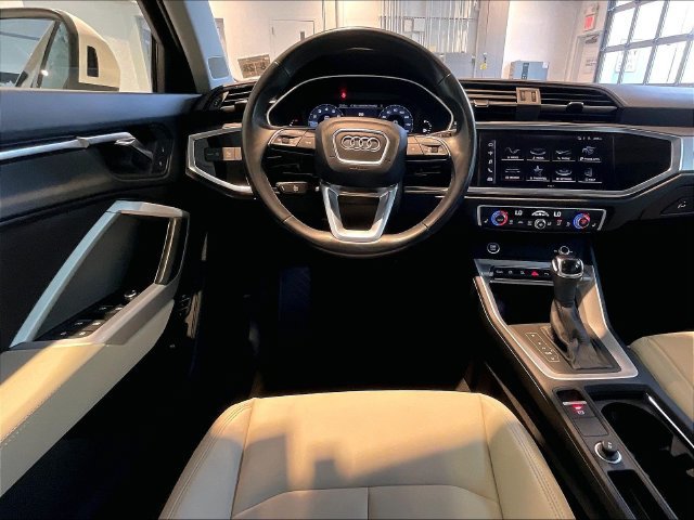 Certified 2023 Audi Q3 2.0T Premium w/ Convenience Package AWD/4WD image 13