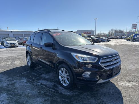 Used 2018 Ford Escape SEL w/ Ford Safe & Smart Package image 3
