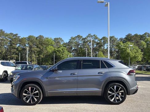 Used 2024 Volkswagen Atlas Cross Sport SEL Premium R-Line AWD/4WD image 31