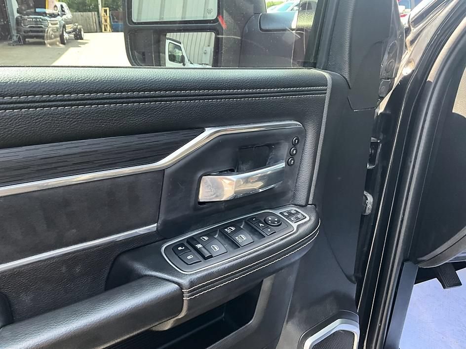 Used 2023 RAM 2500 Laramie w/ Night Edition AWD/4WD image 12