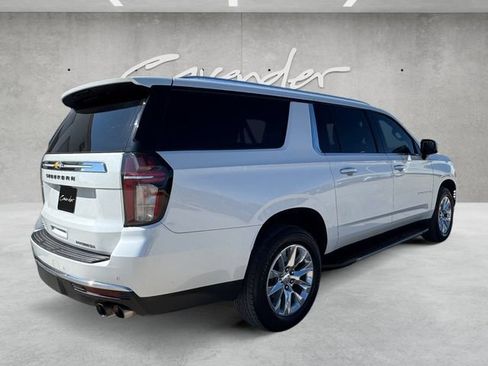 Used 2023 Chevrolet Suburban Premier AWD/4WD image 16