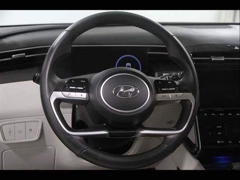 Certified 2024 Hyundai Tucson SEL w/ Convenience Package FWD image 7