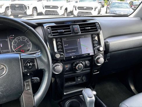 Used 2021 Toyota 4Runner TRD Off-Road Premium AWD/4WD image 7