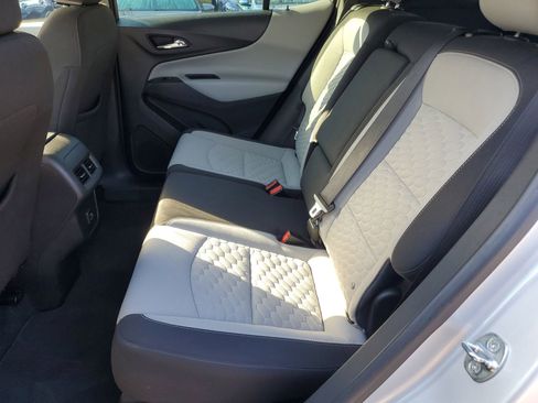 Used 2021 Chevrolet Equinox LS image 10