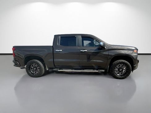 Used 2021 Chevrolet Silverado 1500 Custom image 2