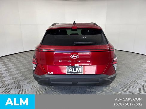 Used 2025 Hyundai Kona SEL FWD image 8