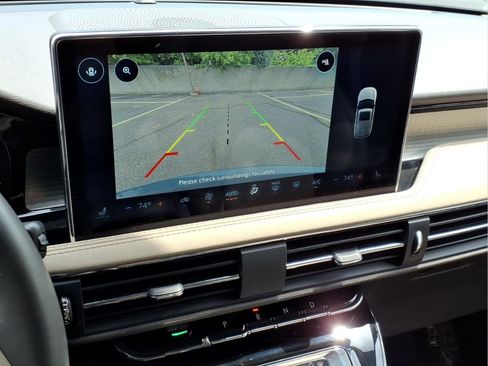 Used 2023 Lincoln Corsair FWD image 22
