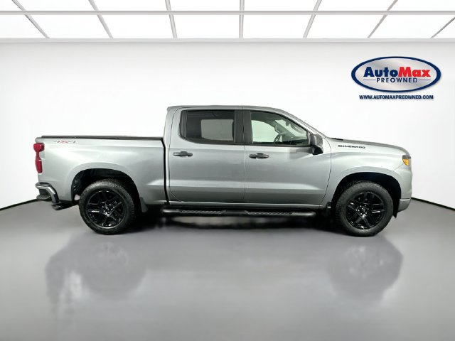 Used 2024 Chevrolet Silverado 1500 Custom w/ Rally Edition AWD/4WD image 9