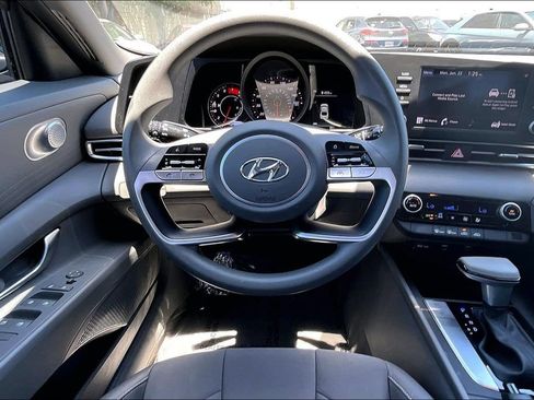 Certified 2023 Hyundai Elantra SEL w/ Cargo Package FWD image 7