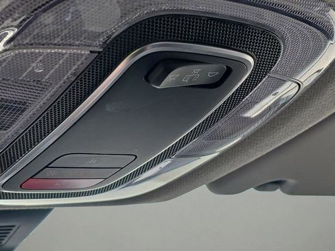 Certified 2025 Hyundai Kona SE FWD image 24