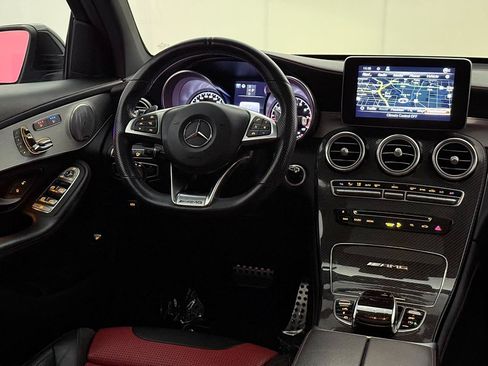 Used 2019 Mercedes-Benz GLC 63 AMG 4MATIC image 32